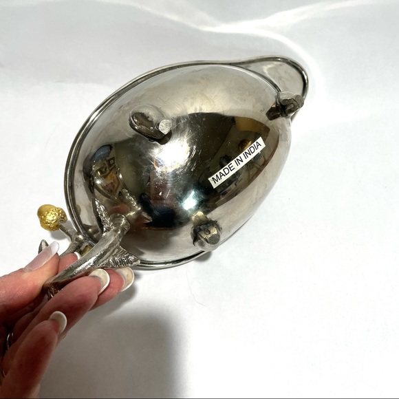 Silver & Gold metal gravy boat - Picture 7 of 8